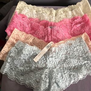 5 pairs of lace unders